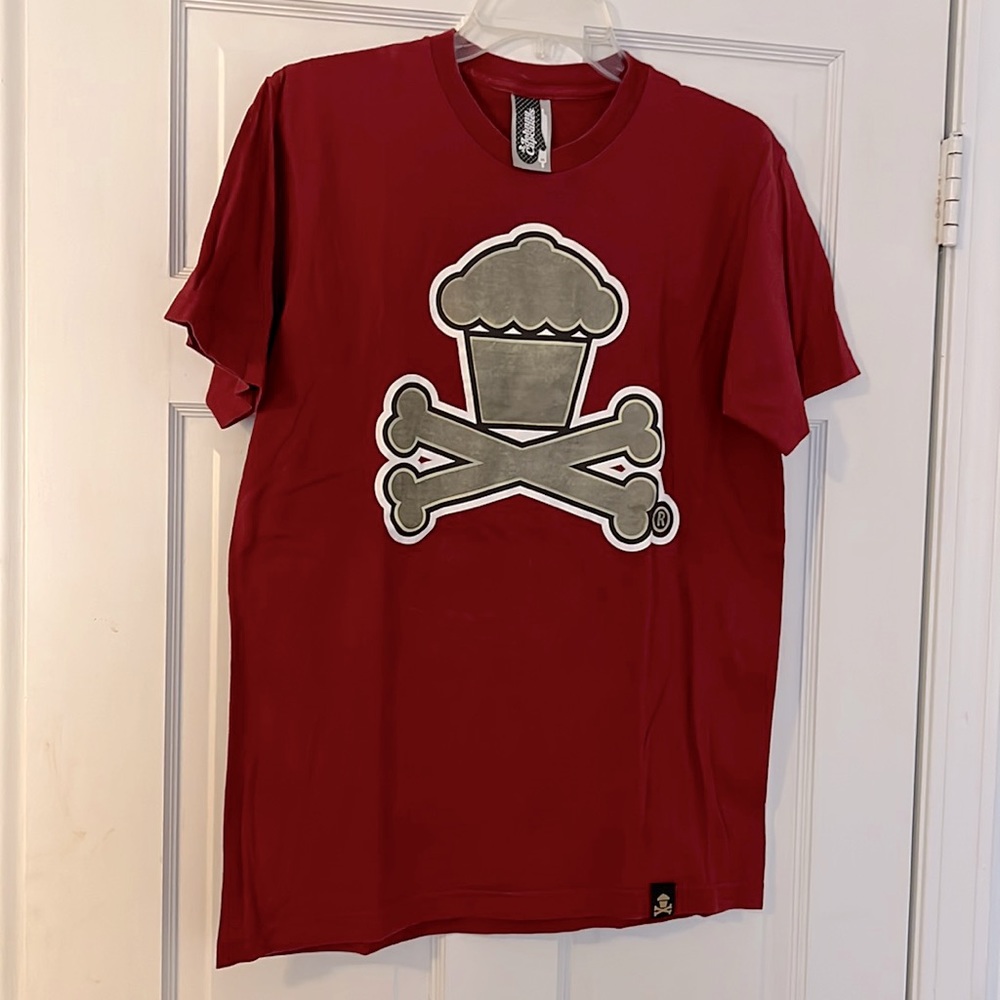 Johnny Cupcakes Boston College Crossbones MENS MEDIUM